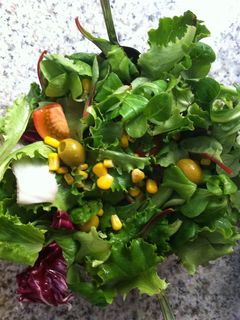 Una foto de Ensalada con aliño de miel y mostaza