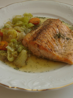 Una foto de Salmón con puerros