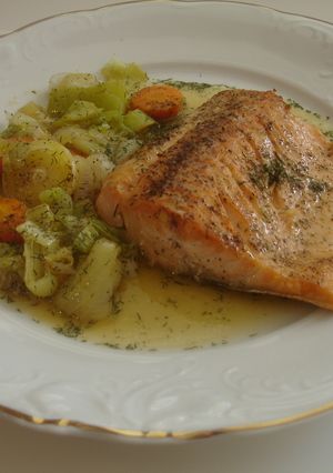 Una foto de Salmón con puerros