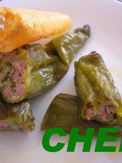 Una foto de Pimientos italianos rellenos de salchichas