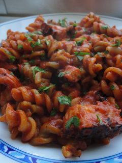 Una foto de Pasta con salsa de pulpo