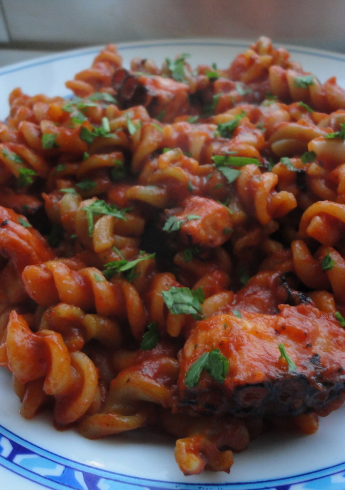 Una foto de Pasta con salsa de pulpo