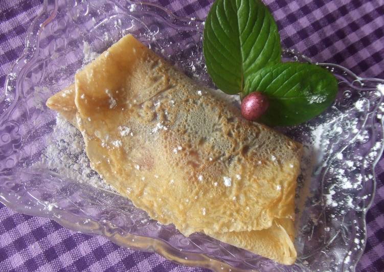 Crêpes rellenas de mermelada casera de fresones
