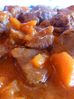 Una foto de Carne guisada con zanahorias