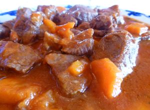 Foto principal de Carne guisada con zanahorias
