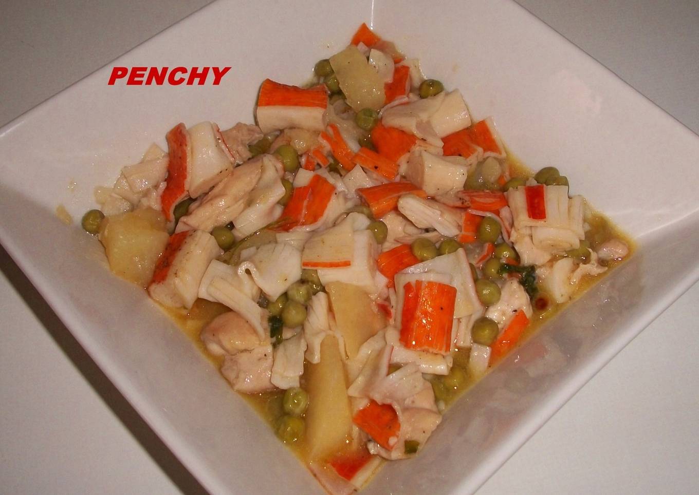 Cazuela de pollo con surimi y verduras al vino<br />