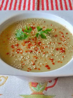 Foto principal de Crema fría de garbanzos y hortalizas