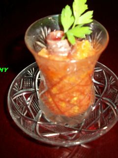 Una foto de Chupito de granizado de tomate con anchoa