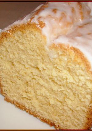Una foto de Budín de limón fácil