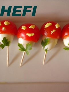 Una foto de Huevos de codorniz con cherries