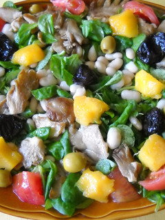 Una foto de Ensalada combinada María