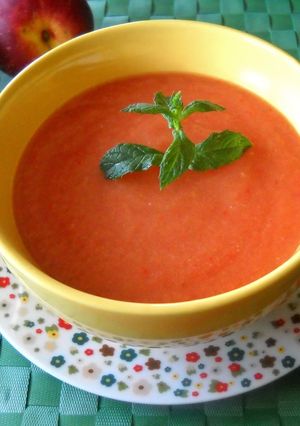Una foto de Gazpacho de nectarinas