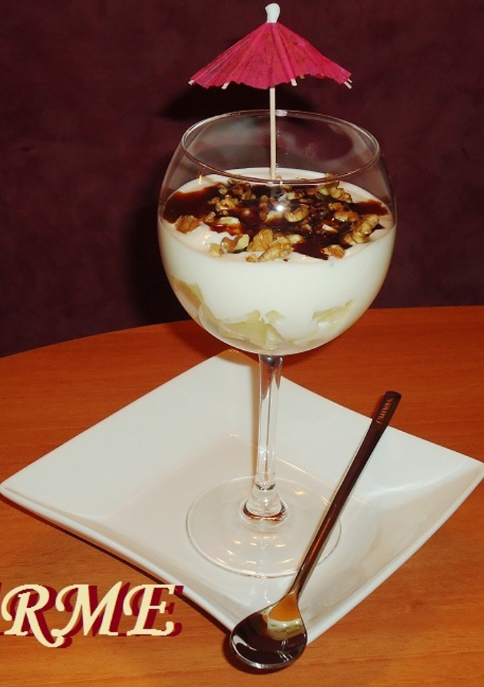 Una foto de Copa de melón con crema de queso y yogur