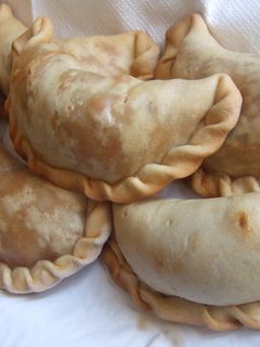 Una foto de Empanadas santiagueñas al estilo de Luis Landriscina
