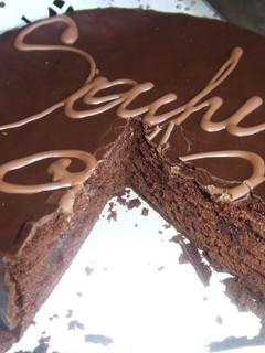Una foto de Sacher Torte Austríaca
