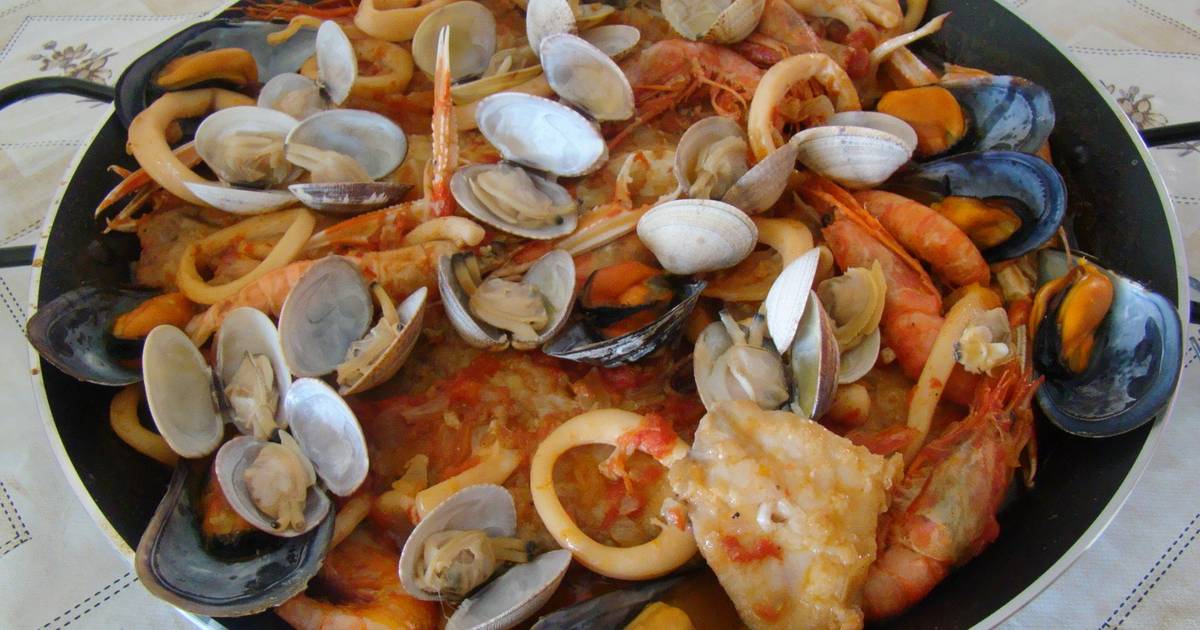 Zarzuela de pescado y marisco fácil Receta de Marisa Marcos Ortega- Cookpad