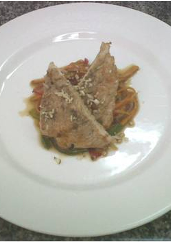 Una foto de Filete de res en salsa Burguignonne