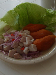 Una foto de Ceviche limeño de pescado