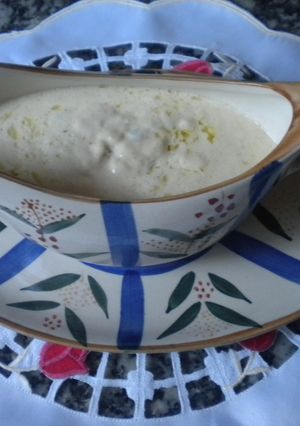 Una foto de Salsa roquefort con puerros