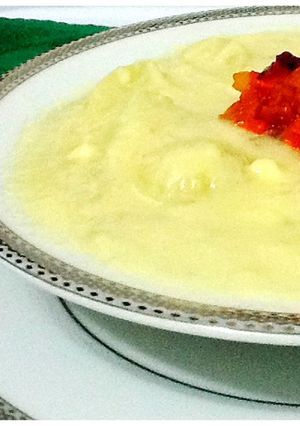 Una foto de Crema de coliflor y queso