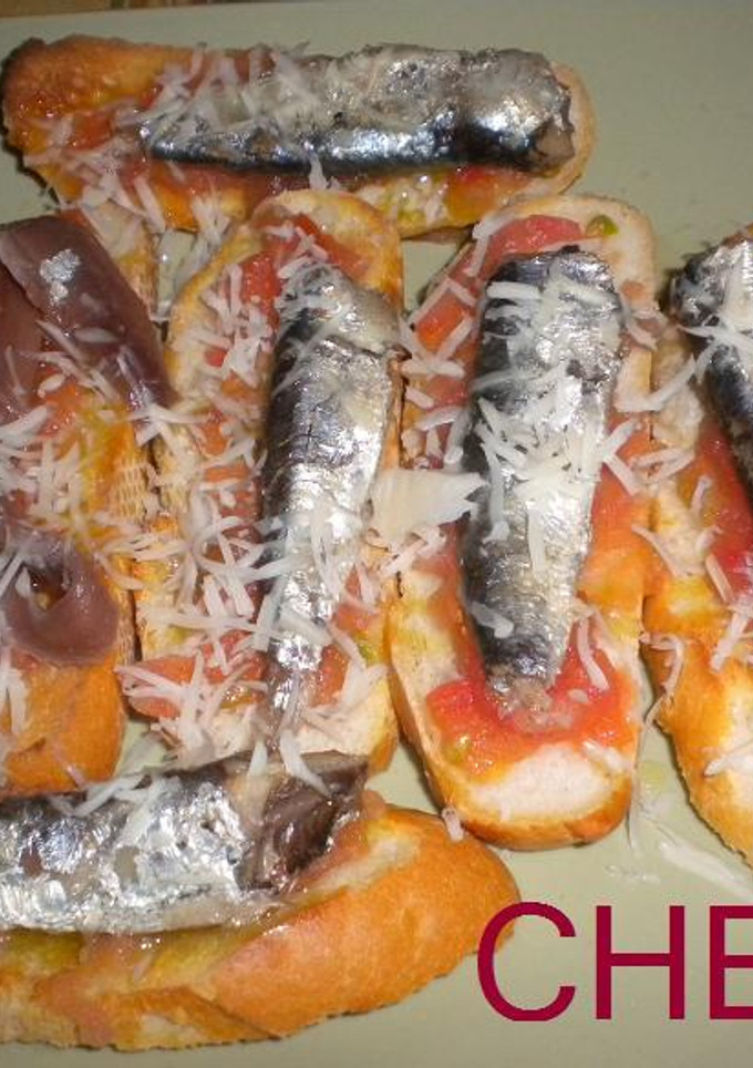 Una foto de Pinchos de sardinas en aceite