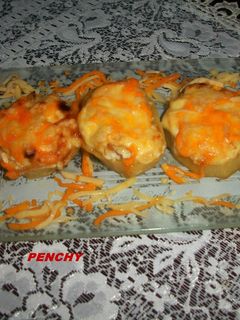 Una foto de Patatas asadas con puerros y mayonesa a los 4 quesos, gratinadas