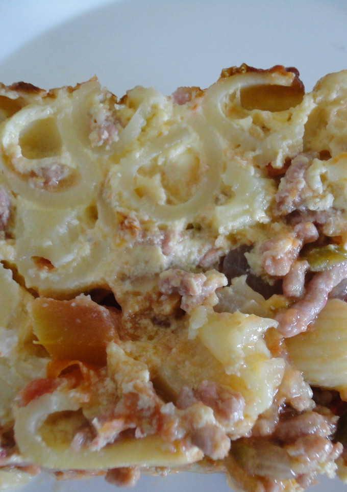 Una foto de Pastel de macarrones