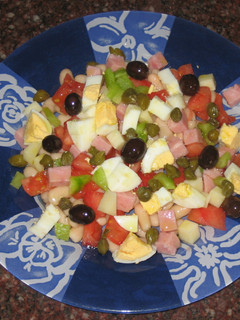 Una foto de Ensalada de alubias, típica de Cartagena