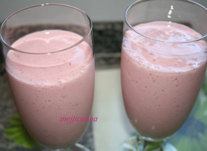 Foto principal de Batido de fresas y plátano