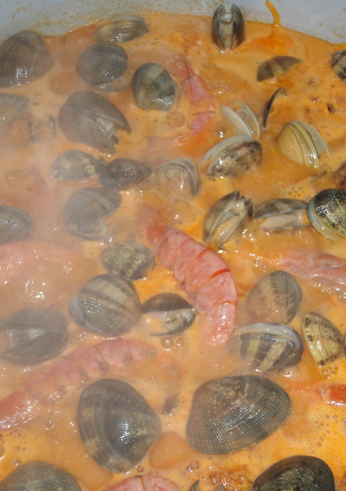 Una foto de Rape en salsa de bogavante