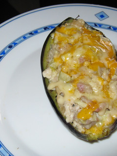 Una foto de Berenjenas rellenas de pollo y beicon