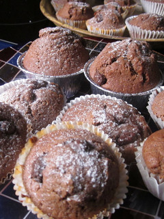 Una foto de Muffins de chocolate con conguitos