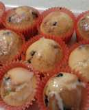 Muffins con pulpa de frutas y chips de chocolate