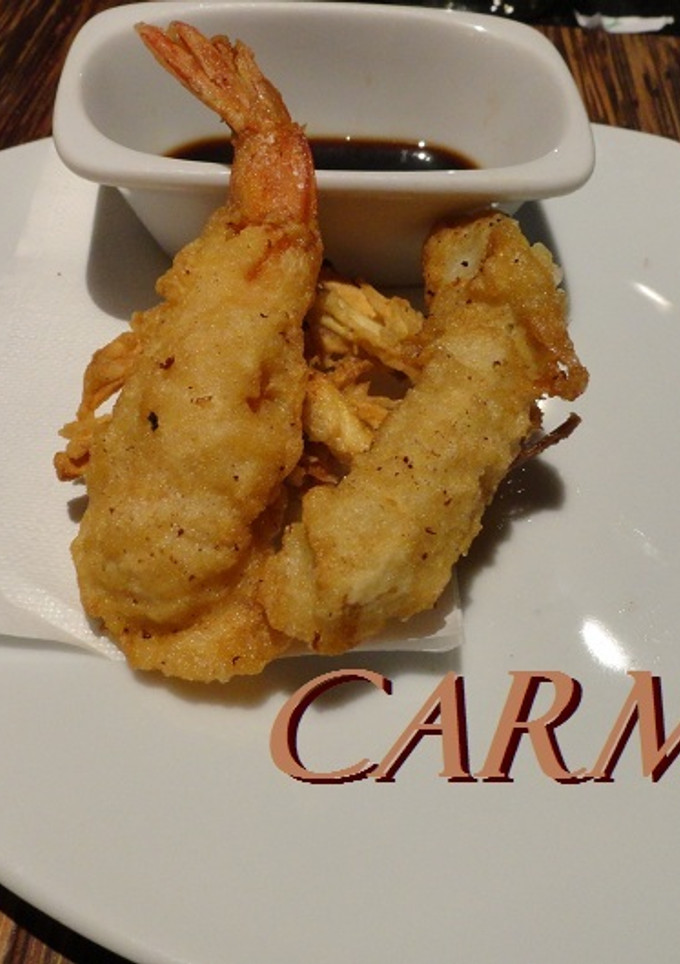 Una foto de Langostinos en tempura