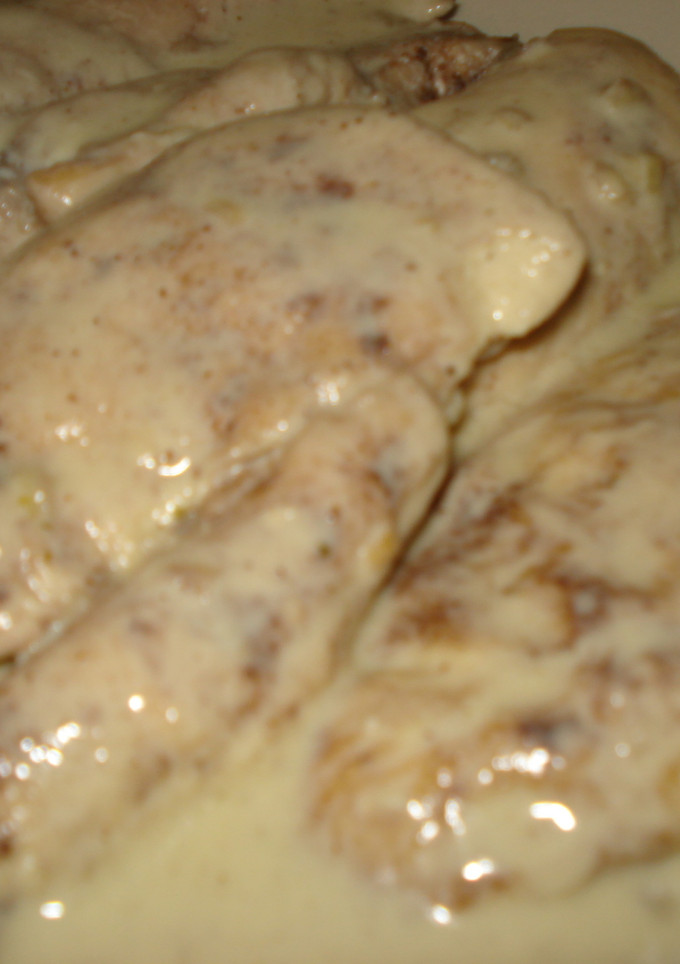 Una foto de Pechugas con nata