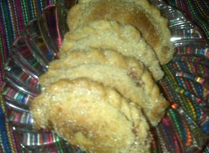 Una foto de Empanadas rellenas de turrón y mermelada