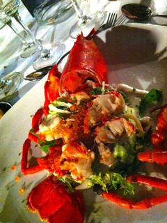 Una foto de Ensalada navideña de bogavante sin gluten