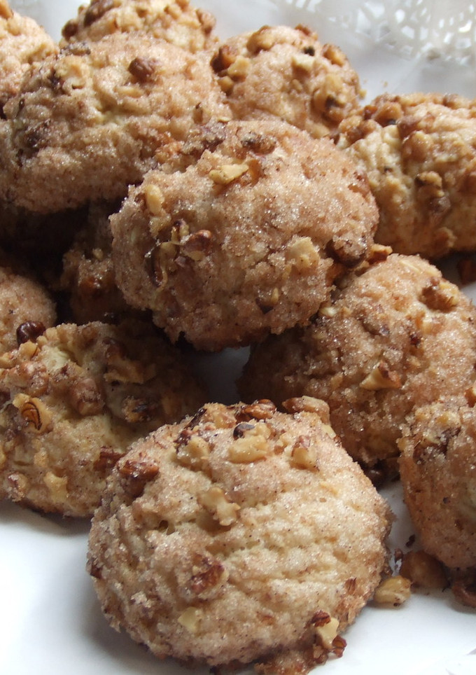 Una foto de Bollitos rápidos de nueces y canela