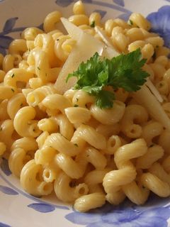 Foto principal de Amorelli con salsa de albahaca y perejil