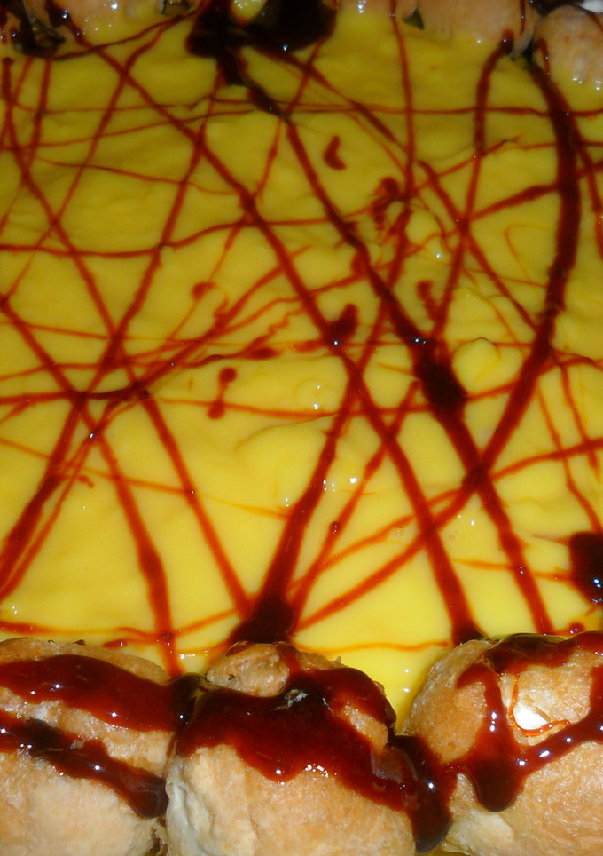 Una foto de Pastel Saint Honoré