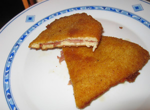 Foto principal de Filetes de pollo empanados rellenos de queso y jamón