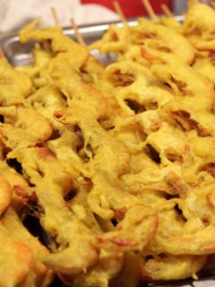 Una foto de Pinchos de langostino con quicos sin gluten