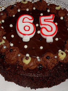 Una foto de Sacher 65 aniversario