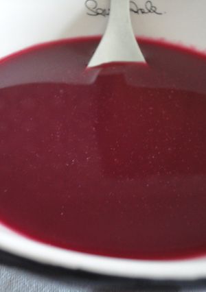 Una foto de Salsa de frutos rojos para salados