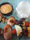 Brochetas de salchichas de pollo