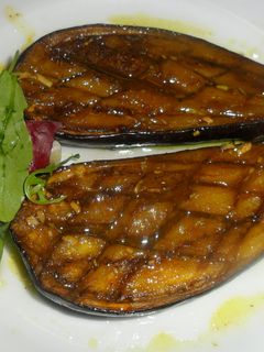 Una foto de Berenjenas asadas con curry y miel