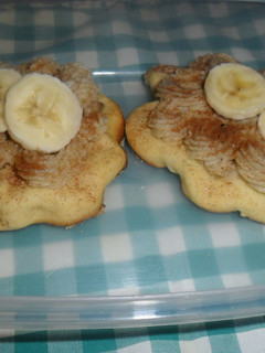 Una foto de Pastelitos con crema de plátanos al aroma de canela