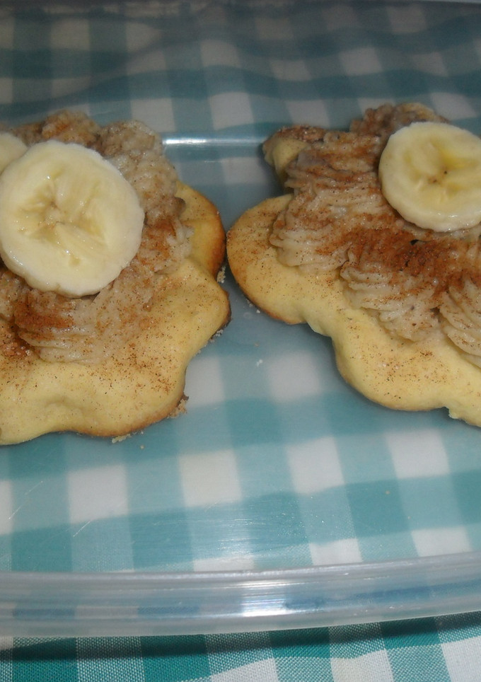 Una foto de Pastelitos con crema de plátanos al aroma de canela