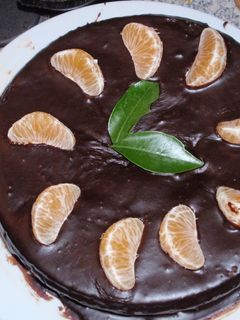 Una foto de Tarta picante de chocolate y naranja