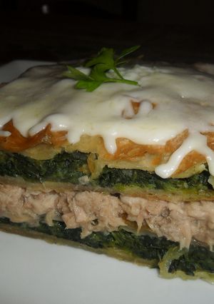 Una foto de Sandwich de hojaldre con atún y espinaca